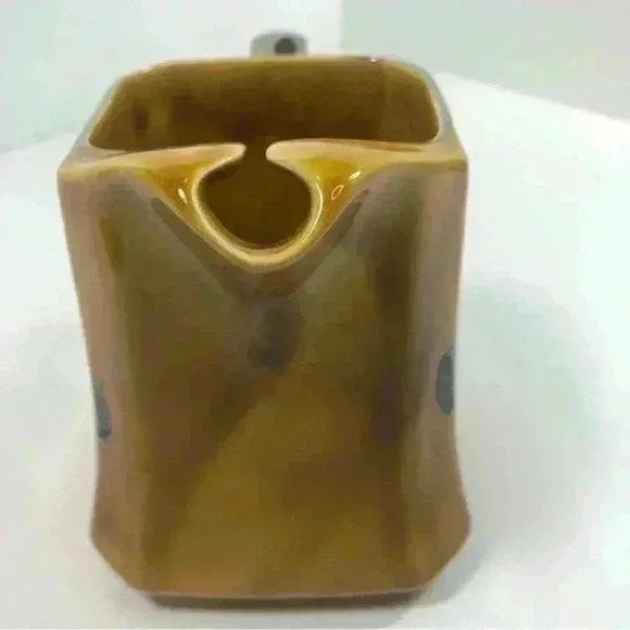 Vintage Wade ceramic jug vase featuring painted antique Bugatti and Sunbeam cars - Picture 3 of 10